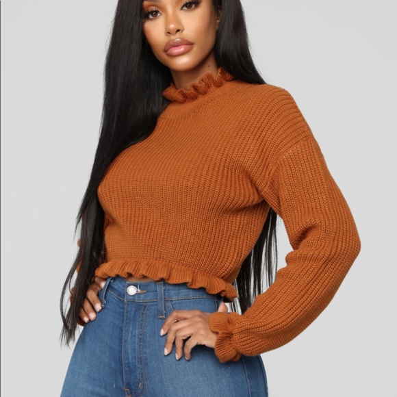 Fashion Nova Tops - Fashion Nova all to myself cropped sweater! Sz M